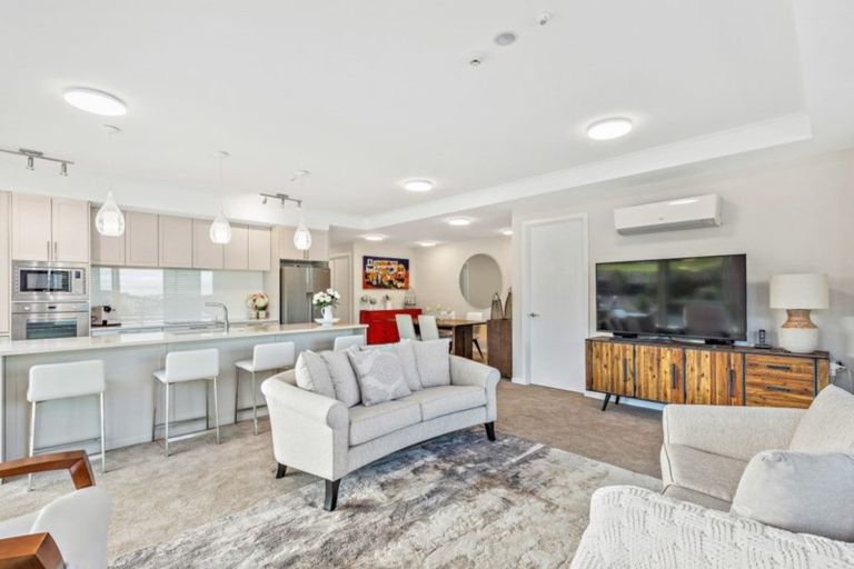 Photo of property in 164 Landmark Terrace, Orewa, 0931