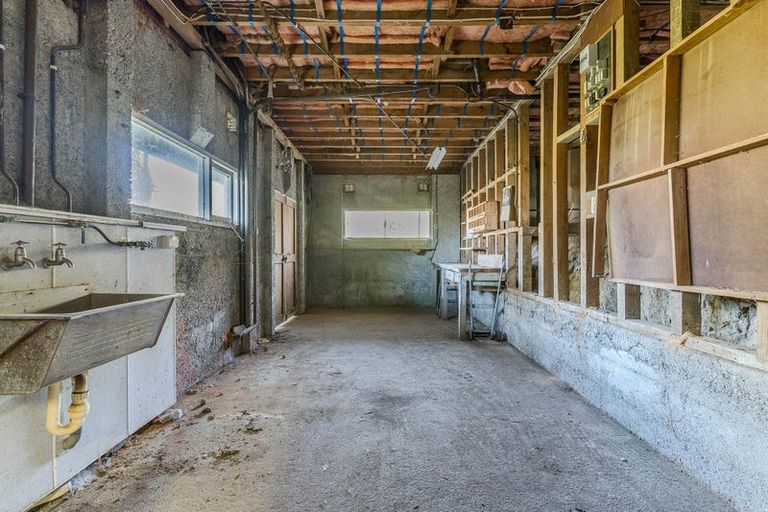 Photo of property in 21 Seaview Terrace, Kew, Dunedin, 9012