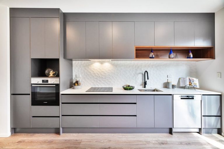 Photo of property in 73 Papatupu Way, Kumeu, 0810