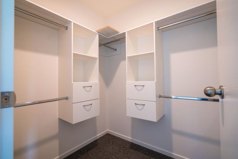 Photo of property in 10 Okareka Place, Pakuranga Heights, Auckland, 2010