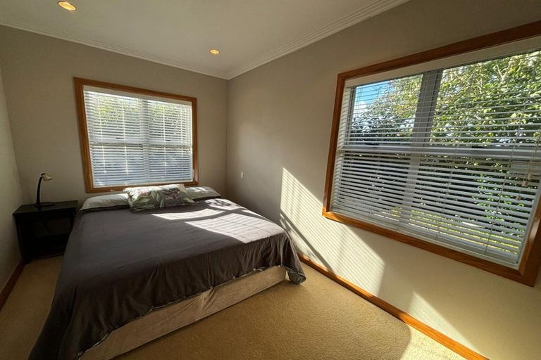 Photo of property in 29 Rogan Street, New Plymouth, 4310