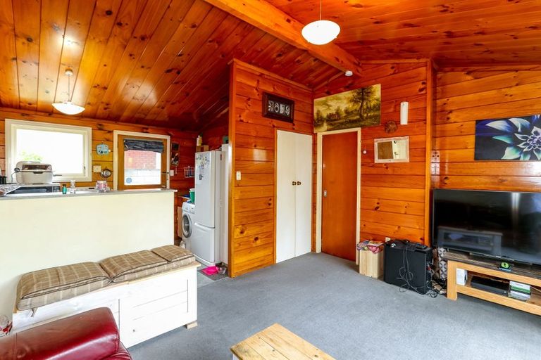Photo of property in 25c Omata Road, Marfell, New Plymouth, 4310