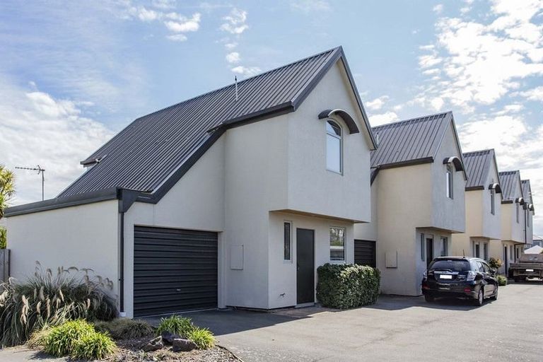 Photo of property in 1/39 Derby Street, St Albans, Christchurch, 8014