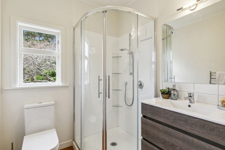 Photo of property in 109 Karori Road, Karori, Wellington, 6012