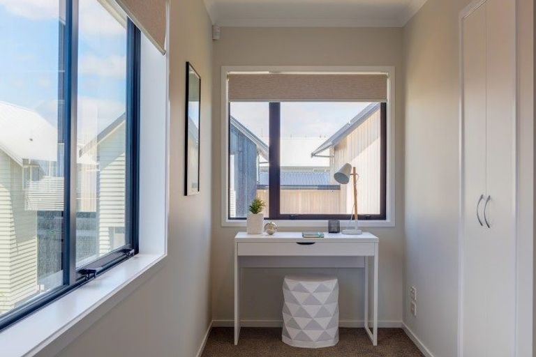 Photo of property in 2 Poaka Road, Hobsonville, Auckland, 0616