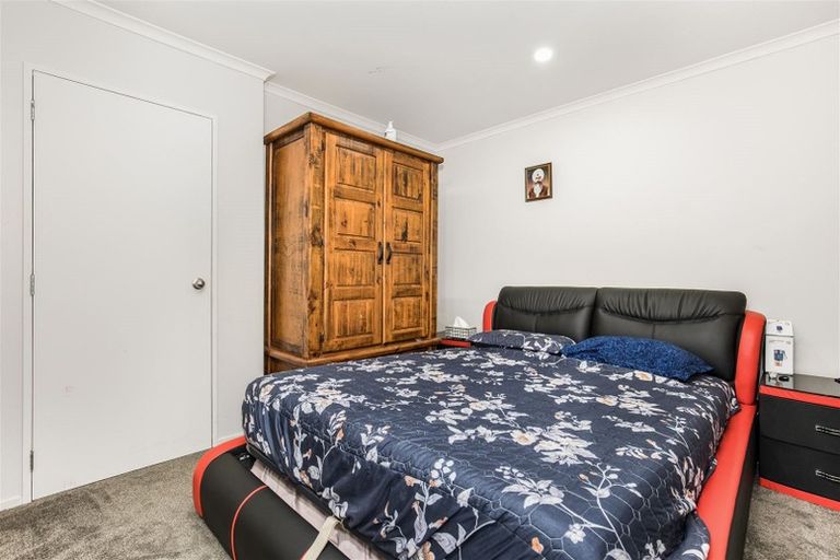 Photo of property in 42 Enuamanu Road, Favona, Auckland, 2024