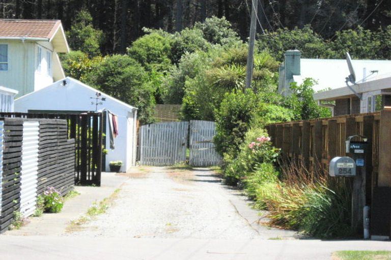 Photo of property in 2/256 Estuary Road, South New Brighton, Christchurch, 8062