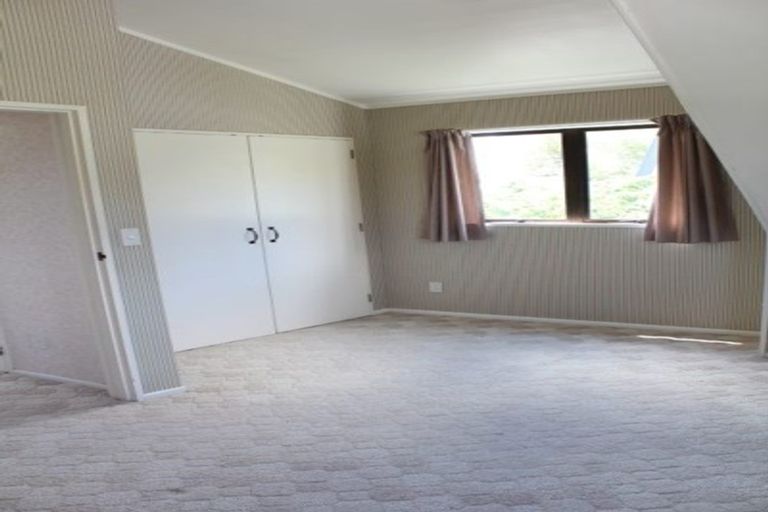 Photo of property in 2 Tarbett Road, Hillcrest, Hamilton, 3216