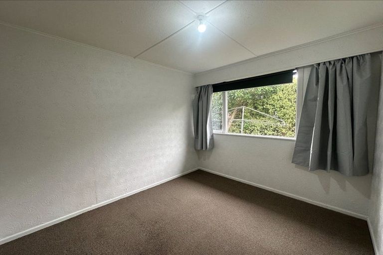 Photo of property in 1/14 Roberts Road, Te Atatu South, Auckland, 0610