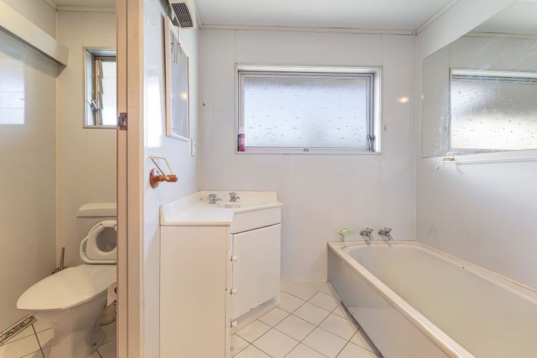 Photo of property in 1/1 Cawthron Crescent, Annesbrook, Nelson, 7011
