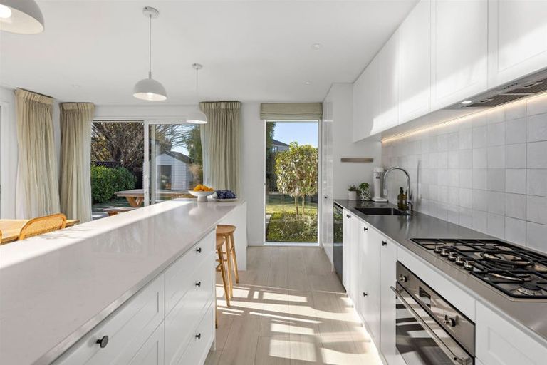 Photo of property in 24 Kenwyn Avenue, St Albans, Christchurch, 8052