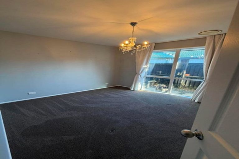 Photo of property in 160 Pacific Road, North New Brighton, Christchurch, 8083