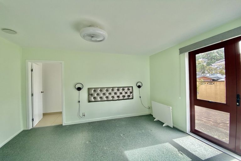 Photo of property in 14 Strid Road, Te Atatu South, Auckland, 0610