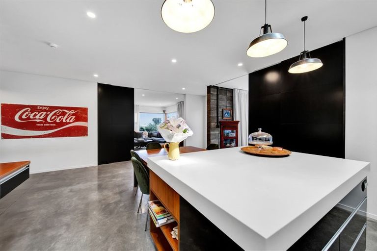 Photo of property in 6 Williams Avenue, Hawera, 4610