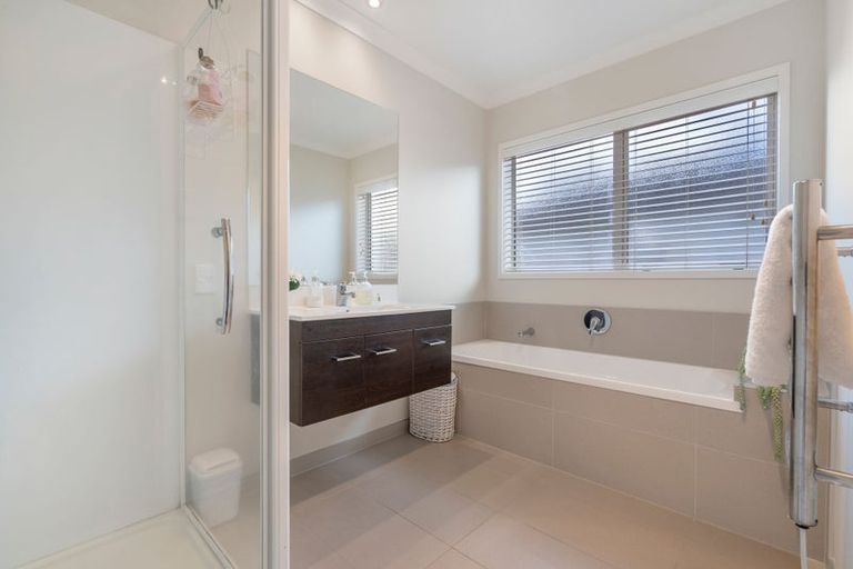 Photo of property in 13 Prospect Terrace, Silverdale, 0932