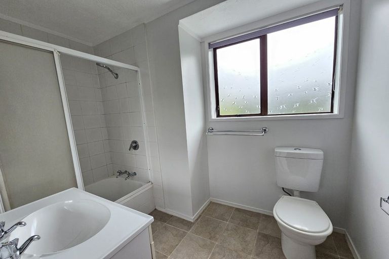 Photo of property in 6/2 Burdendale Grove, Churton Park, Wellington, 6037