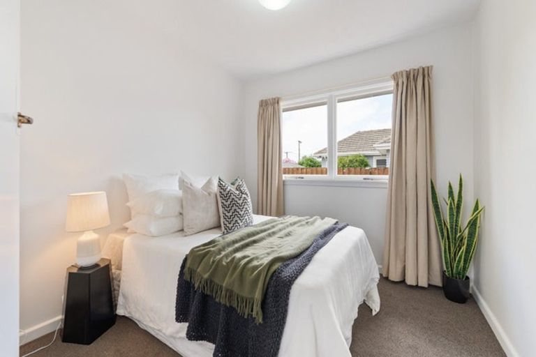 Photo of property in 24 Camelot Street, Ilam, Christchurch, 8041