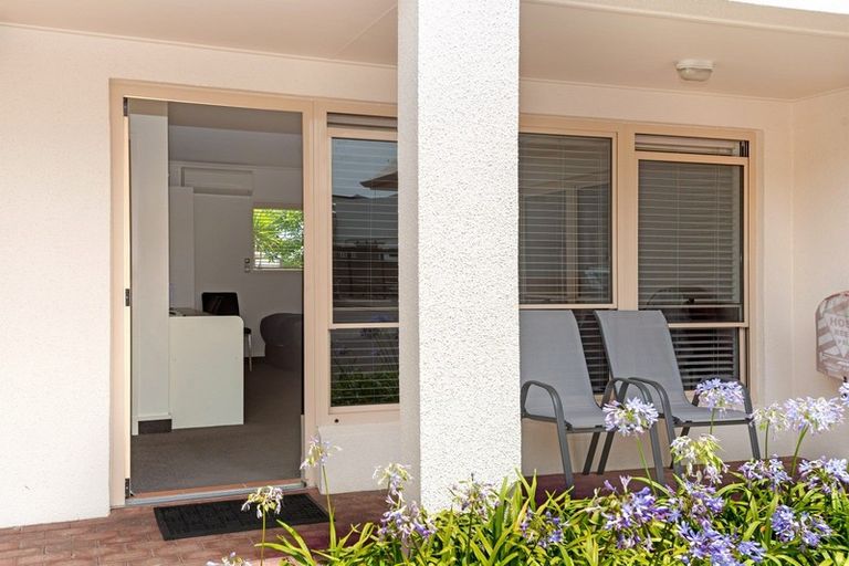 Photo of property in 11/24 Reads Quay, Gisborne, 4010