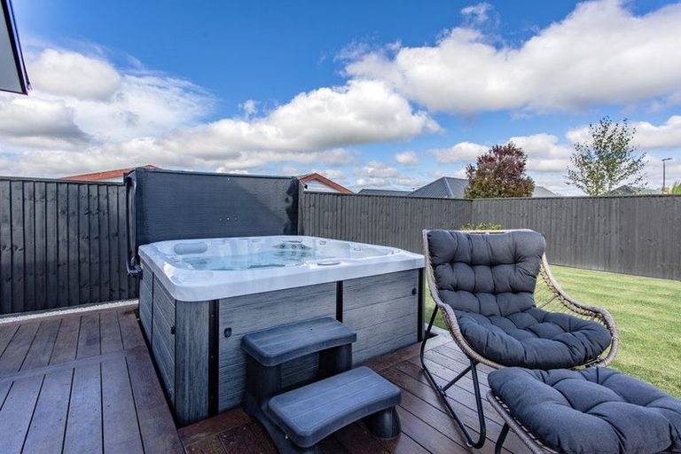 Photo of property in 173 Northbrook Road, Rangiora, 7400