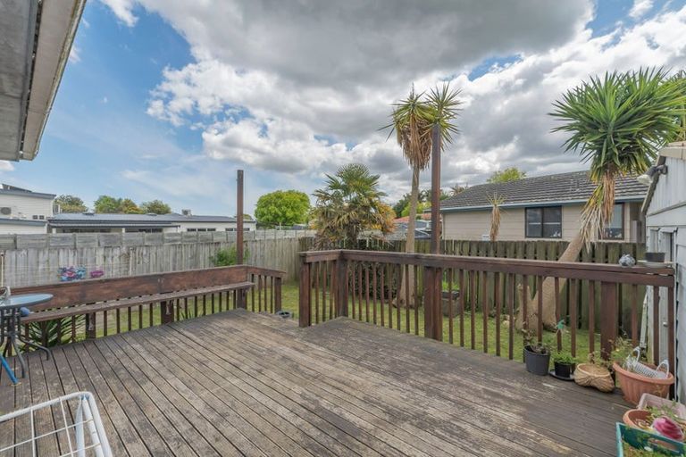 Photo of property in 1/170 Old Wairoa Road, Papakura, 2110