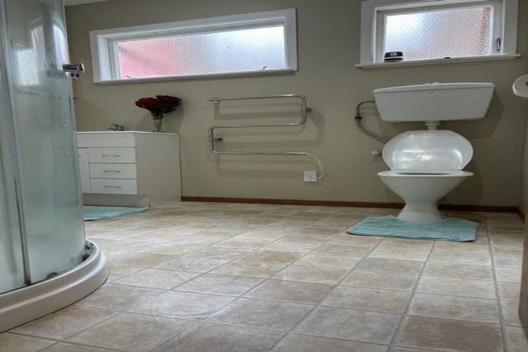 Photo of property in 56 Tahi Terrace, Glen Eden, Auckland, 0602