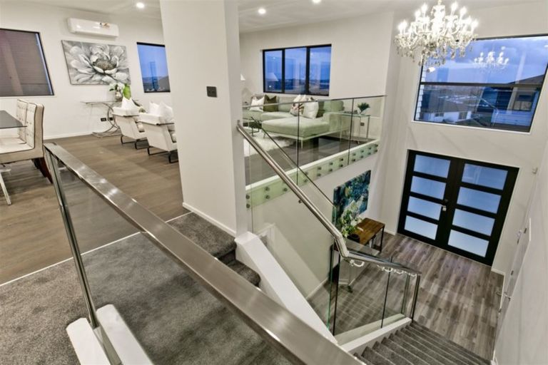 Photo of property in 8 Harvest Avenue, Orewa, 0931