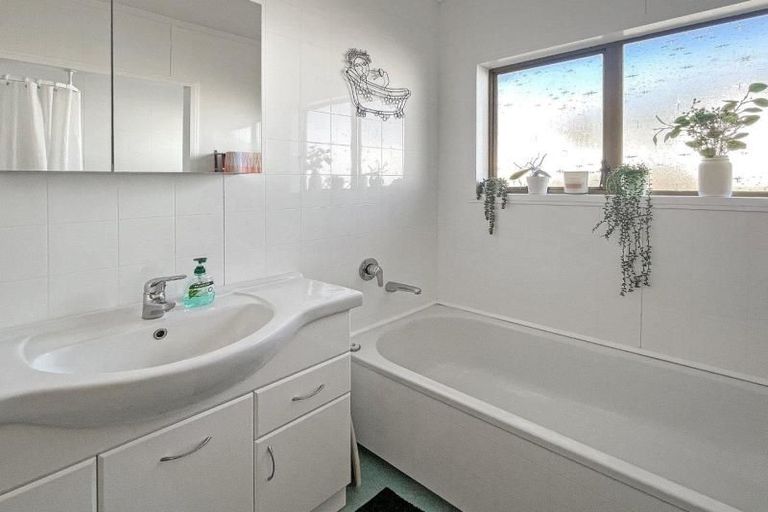 Photo of property in 14 Moana Place, Morrinsville, 3300