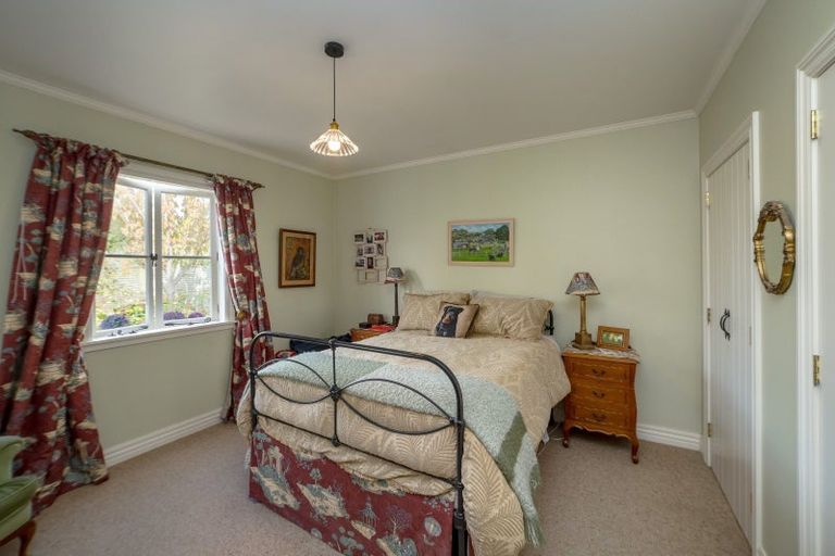 Photo of property in 10 Cotter Street, Greytown, 5712