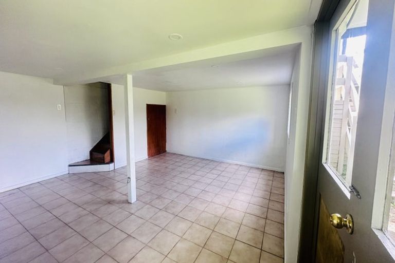 Photo of property in 151 Bleakhouse Road, Mellons Bay, Auckland, 2014