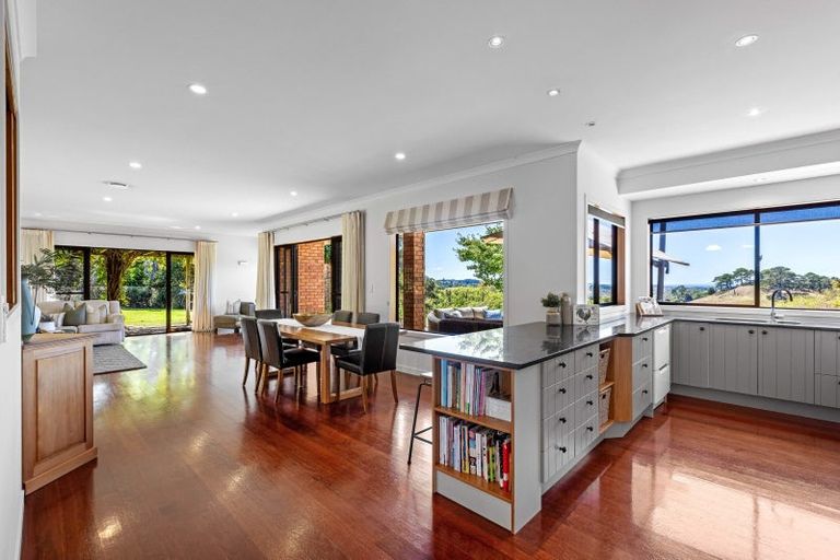 Photo of property in 15 Joblin Road, Wainui, Silverdale, 0994