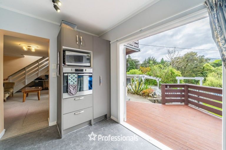 Photo of property in 8 Beechwood Lane, Te Marua, Upper Hutt, 5018