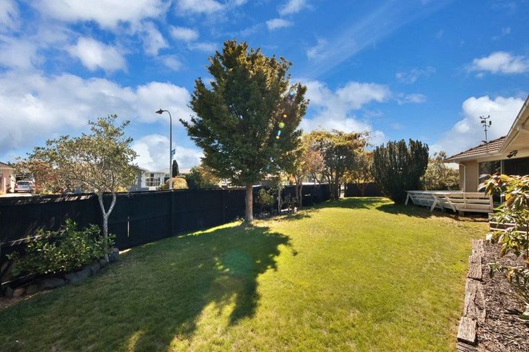 Photo of property in 44 Cottonwood Street, Parklands, Christchurch, 8083