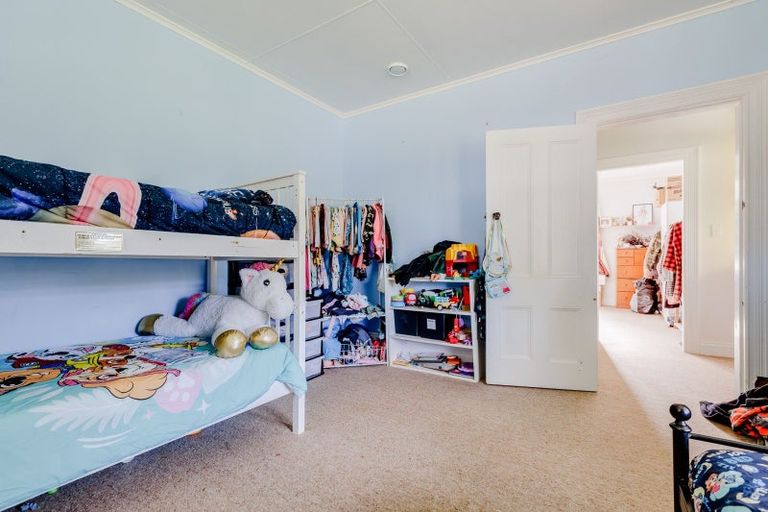 Photo of property in 37 Newman Road, Eketahuna, 4900