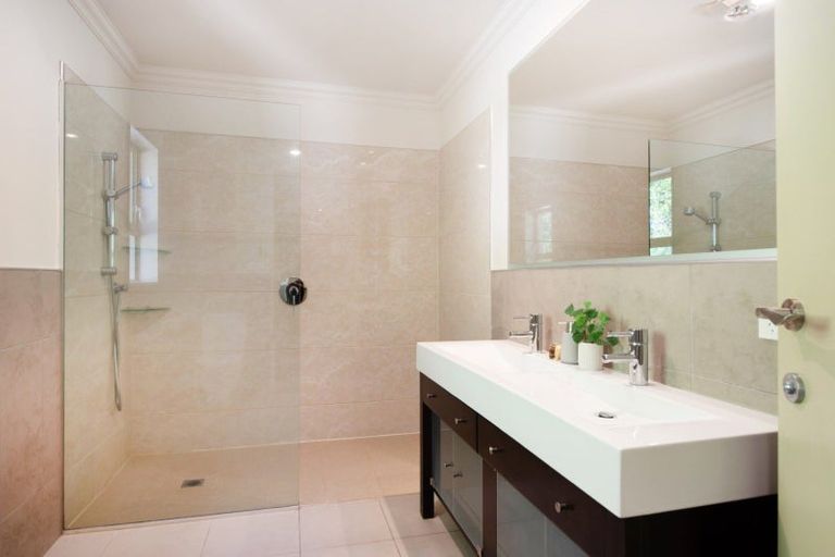 Photo of property in 19 Bunker Way, Strathmore Park, Wellington, 6022