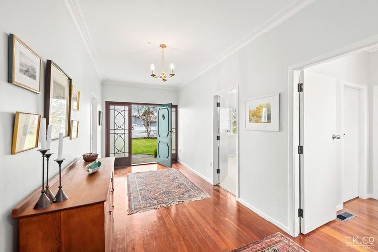 Photo of property in 17 Chilton Grove, Hutt Central, Lower Hutt, 5010