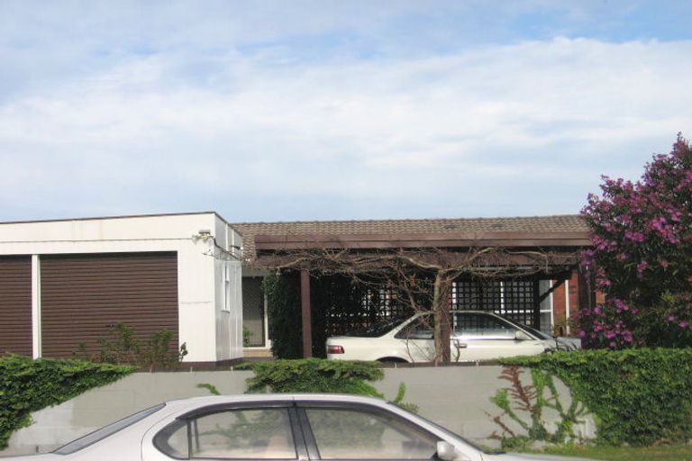 Photo of property in 248 Don Buck Road, Massey, Auckland, 0614