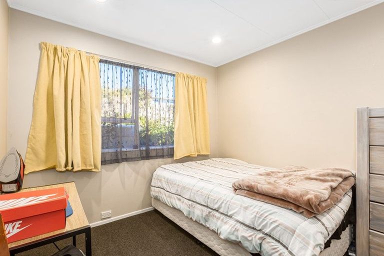 Photo of property in 12b Bell Street, Tawa, Wellington, 5028