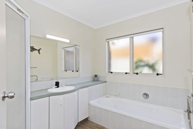 Photo of property in 71b Russley Drive, Mount Maunganui, 3116