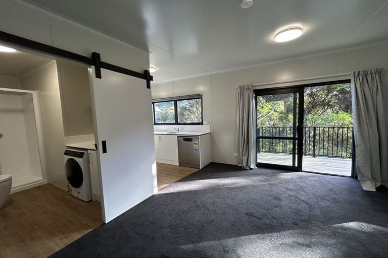 Photo of property in 33 Postgate Drive, Whitby, Porirua, 5024
