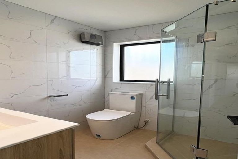 Photo of property in 103a Grove Road, Papakura, 2110