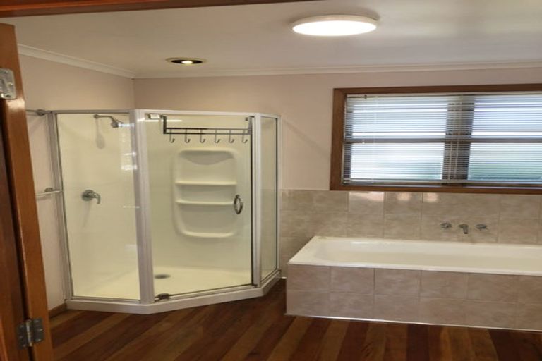 Photo of property in 28e Wallath Road, Westown, New Plymouth, 4310