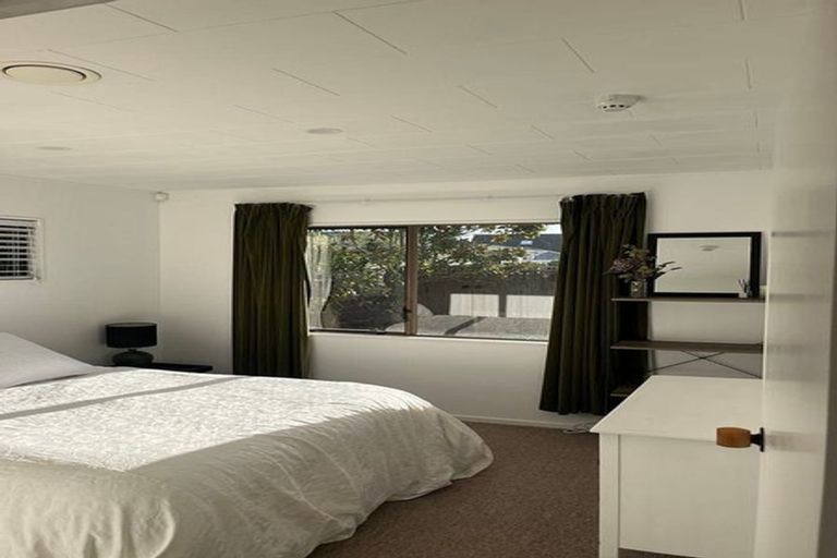 Photo of property in 6/2 Bill Ashcroft Grove, Havelock North, 4130