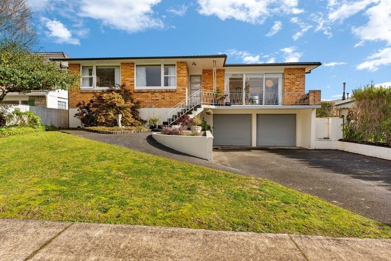 Photo of property in 6 Arnot Avenue, Clouston Park, Upper Hutt, 5018