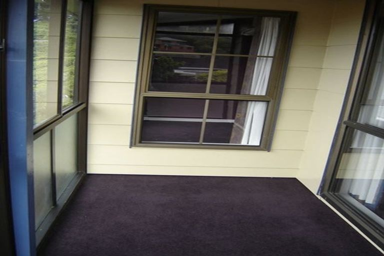 Photo of property in 6 Ballina Drive, Churton Park, Wellington, 6037