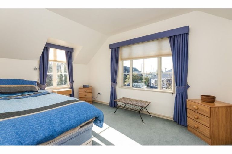 Photo of property in 2/61 Hawkesbury Avenue, St Albans, Christchurch, 8014