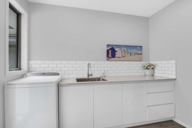 Photo of property in 20 Taonui Street, Waitarere Beach, Levin, 5510