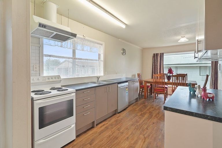 Photo of property in 15 Steele Street, Hornby, Christchurch, 8042