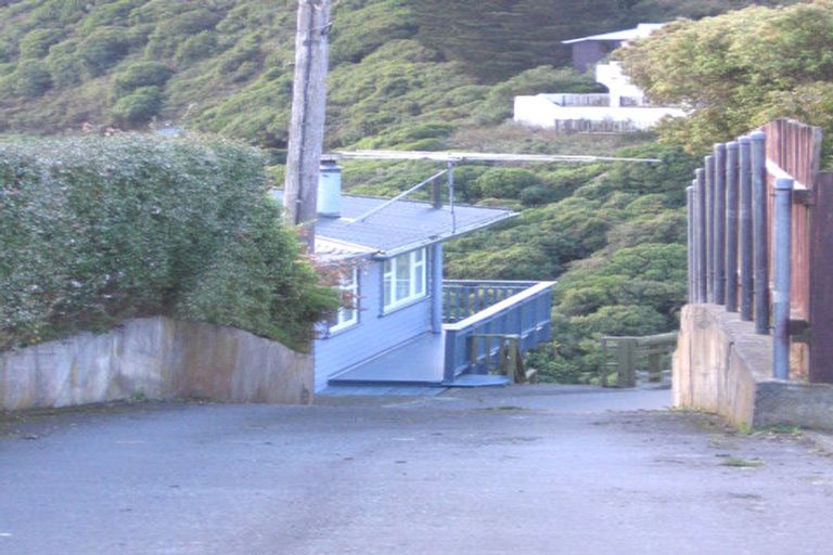 Photo of property in 34 Mark Avenue, Paparangi, Wellington, 6037