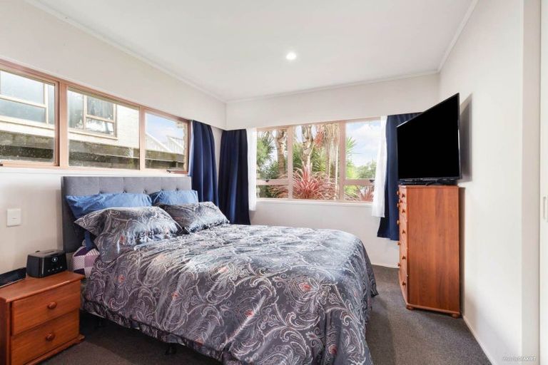 Photo of property in 6 Koromiko Place, Waiuku, 2123