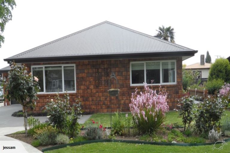 Photo of property in 18 Hall Street, Cambridge, 3434